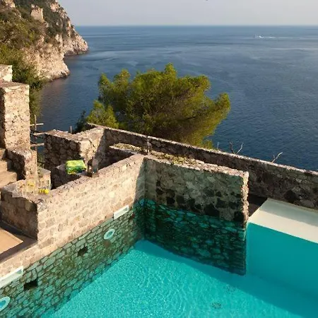 빌라 Sleeps 14 Pool Air Con Wifi *