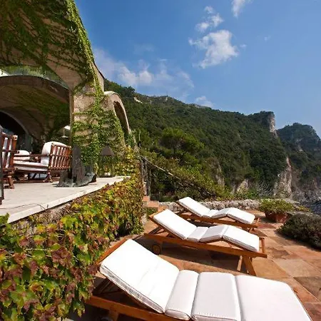 빌라 Sleeps 14 Pool Air Con Wifi 마이오리